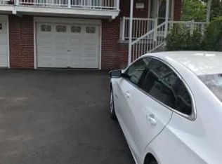 1 Futura Dr, Toronto, ON M3N2L6