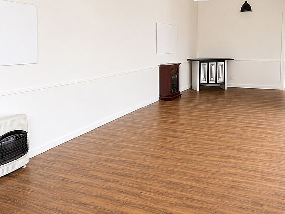 4th image of 111-117 Park Ave #3