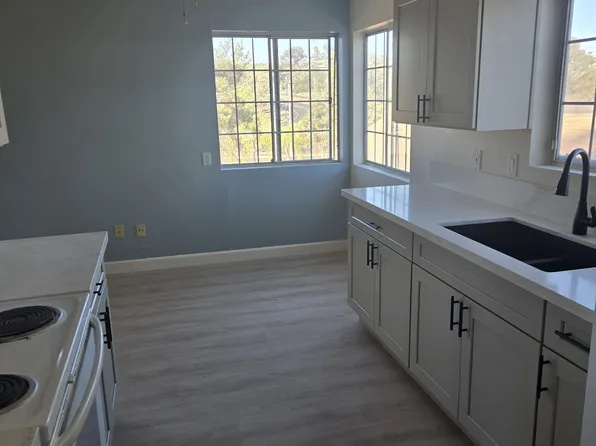 (undisclosed Address), Vista, CA 92081