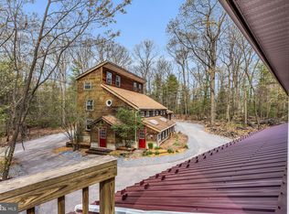 945 New Rd, Orrtanna, PA 17353