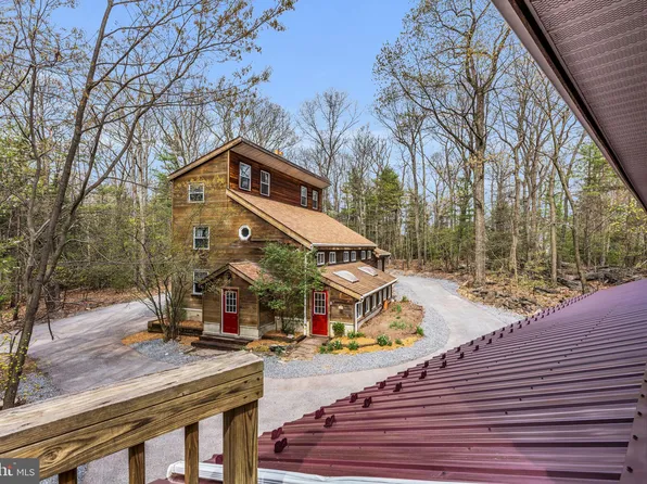 945 New Rd, Orrtanna, PA 17353