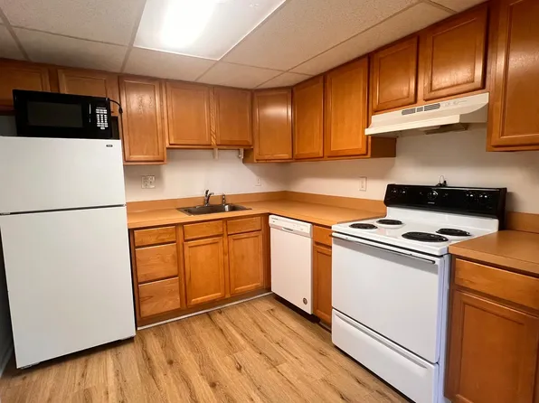 Willow Bend Townhomes, 100 Willow Bend Ct #103B, West Chester, PA 19382