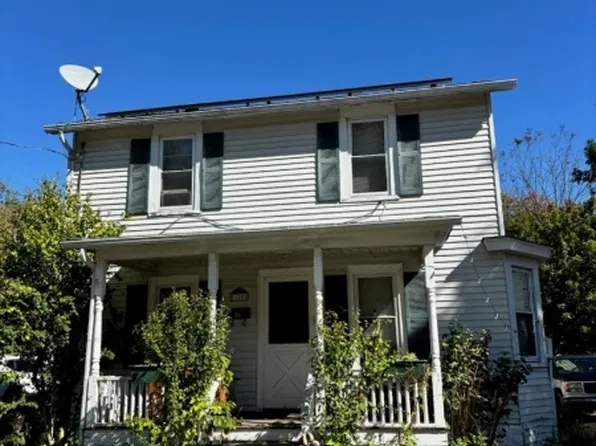 125 Water St, Hackettstown Town, NJ 07840