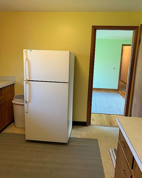 apt 3 kitchen