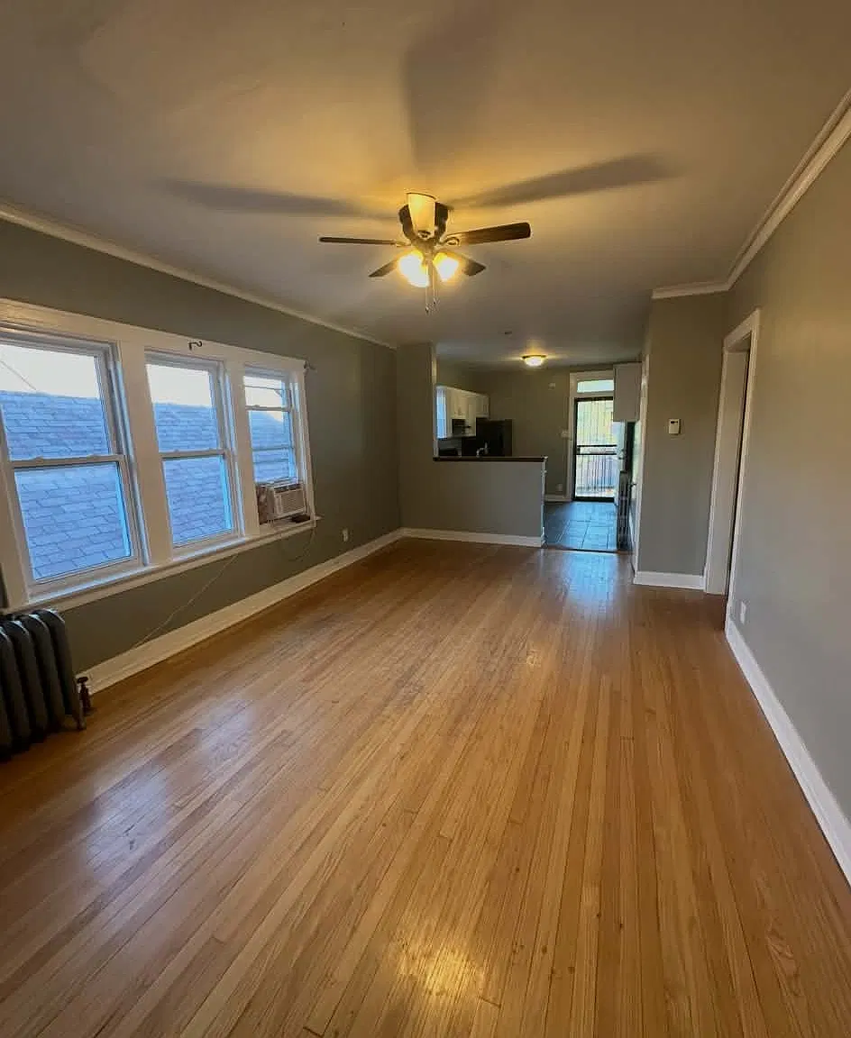 2 bed, 2572 sqft, $1,800 — Photo 2