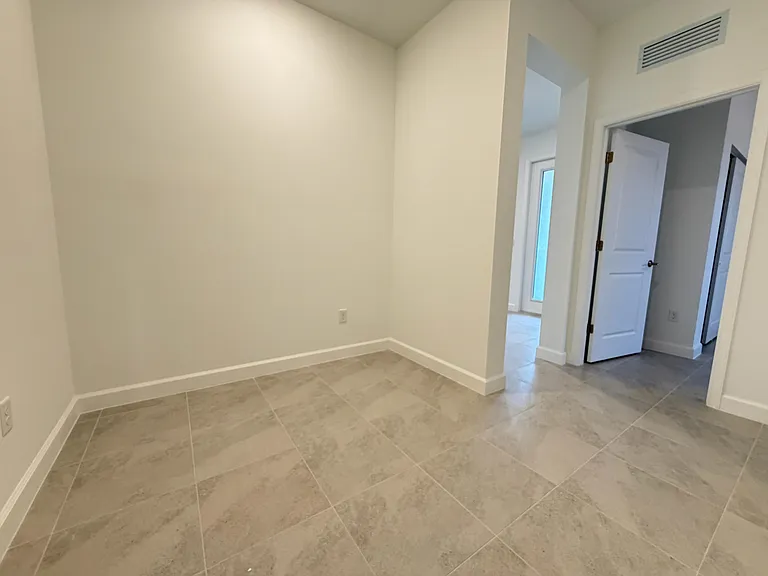 10755 NW Wilgrove Ln — Photo 5
