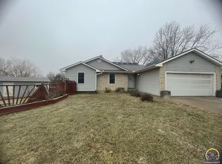 201 N 5th St, Mayetta, KS 66509