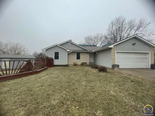 201 N 5th St, Mayetta, KS 66509