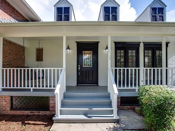 4th image of 611 Sunset Ct