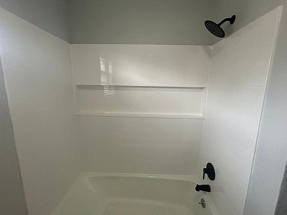 4th image of 1828 Frankel Ave