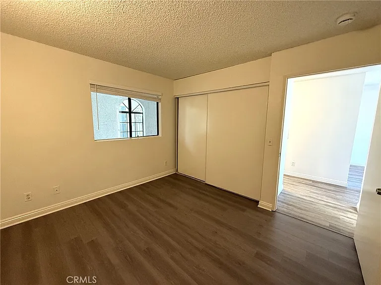 1212 Gladys Ave #303 — Photo 15