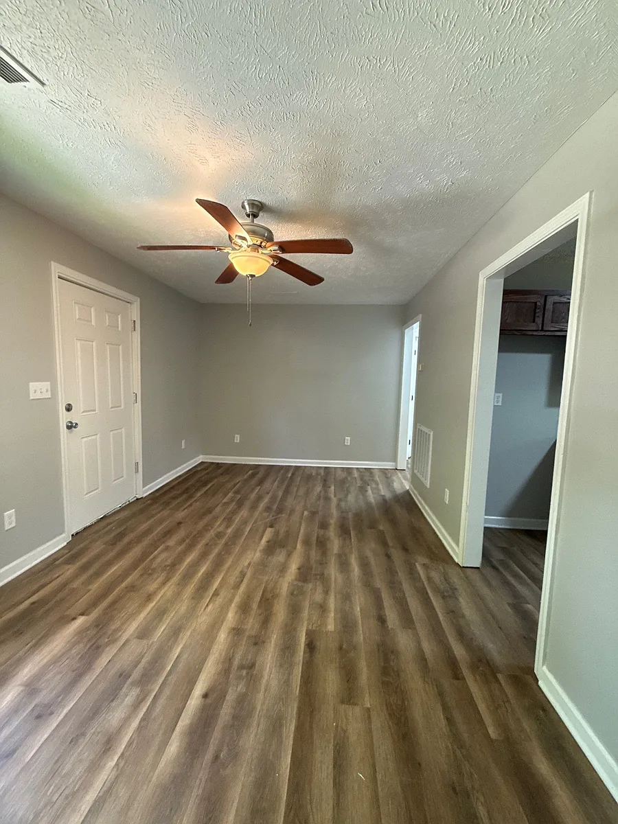 Building Photo - 813 Scott St #2