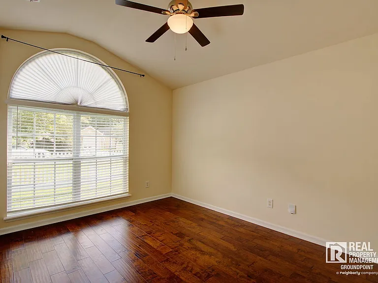 302 Coosawatchie St — Photo 10