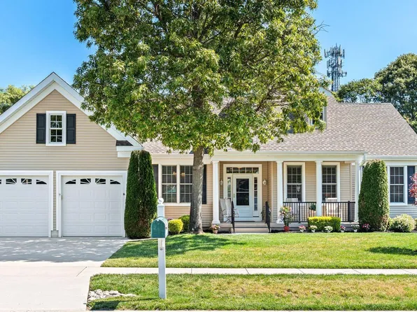 210 Castle Pine Dr, Egg Harbor Township, NJ 08234