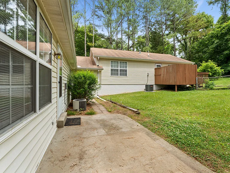 2822 Airwood Dr — Photo 25