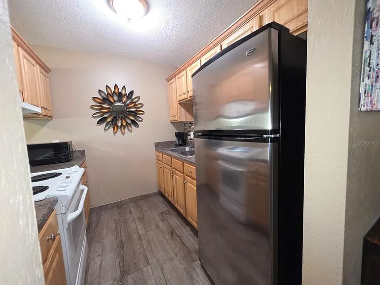 400 Oakridge Blvd #60 — Photo 16