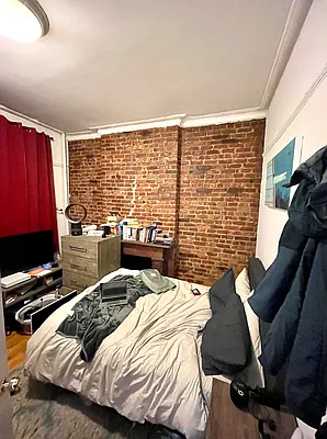 Rented by LJ Sloane Management | media 19