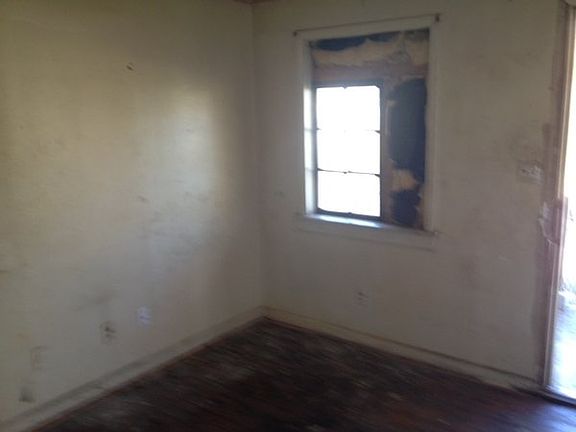 2nd image of 2118 Walker Ave