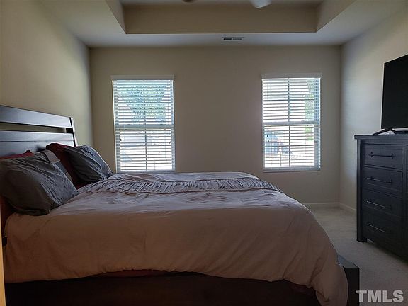 5th image of 107 Turkey Oak Dr