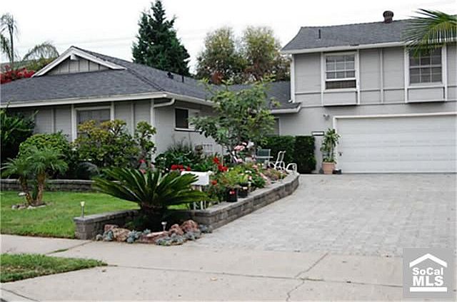 1st image of 3840 E Walnut Ave