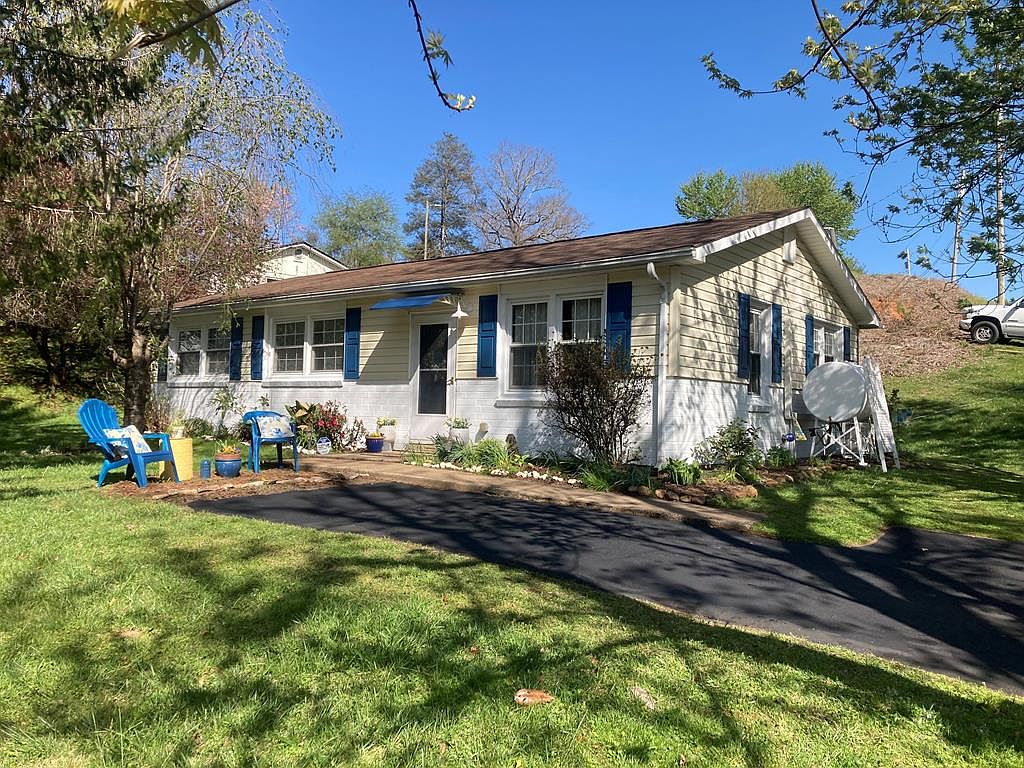 13 Hampton St, Sylva, NC 28779 Zillow