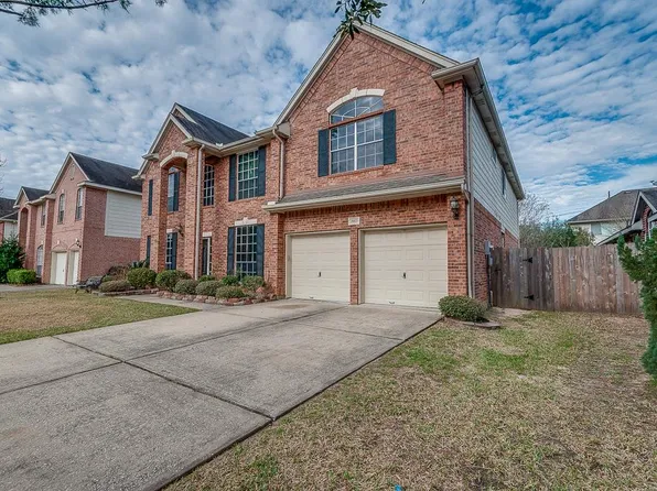 20823 Deauville Dr, Spring, TX 77388