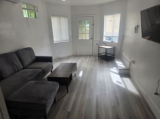 6114 Melvin Ave, Tarzana, CA 91356