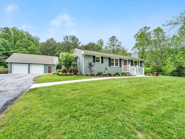 993 Givens Tyler Rd, Salem, VA 24153