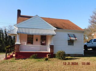 2820 Clifton St NW, Roanoke, VA 24017