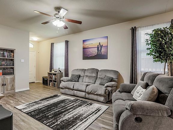 4th image of 2212 Barx Dr