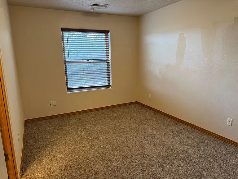 9 Jordan Ct — Photo 18