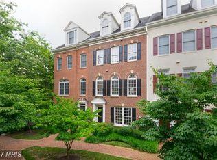8833 Ashgrove House Ln, Vienna, VA 22182