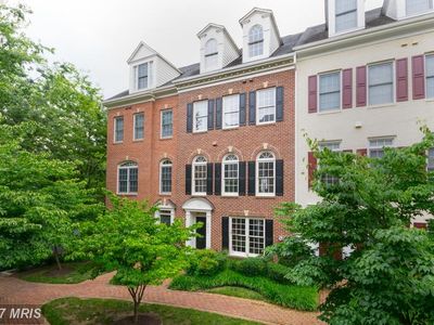 8833 Ashgrove House Ln, Vienna, VA, 22182