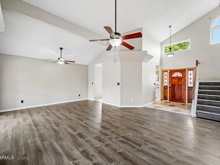 610 N Rosemont Cir — Photo 18