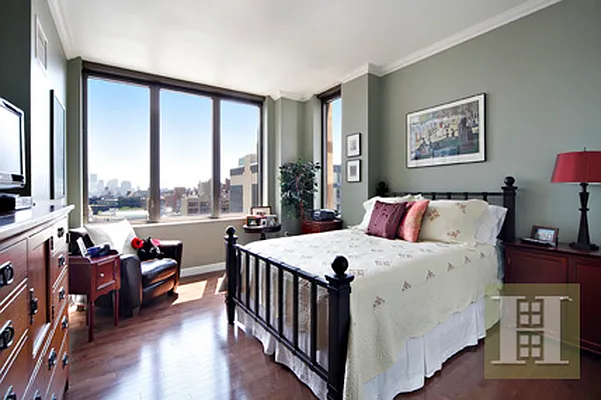 Sold by Halstead Real Estate | media 6