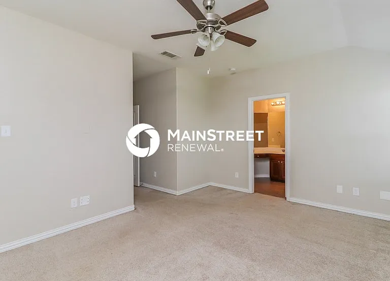 2408 Hawkwood Ct — Photo 11