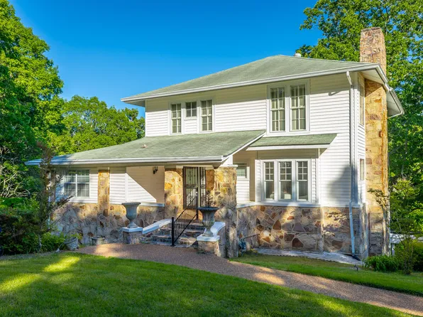 301 McFarland Rd, Lookout Mountain, GA 30750