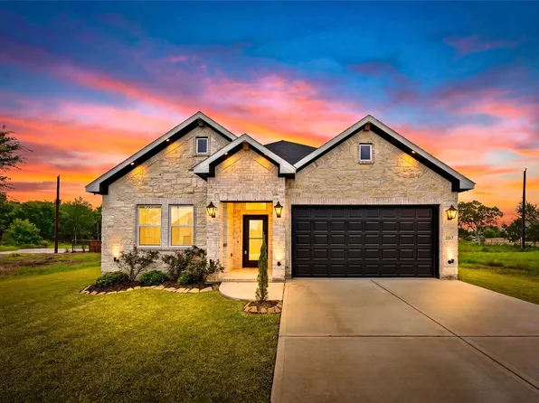 207 Manor Ave, Arcola, TX 77583
