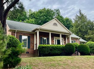 219 Wainsley Pl, Matthews, NC 28105