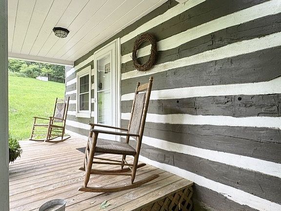 4th image of 106 Brown Town Rd