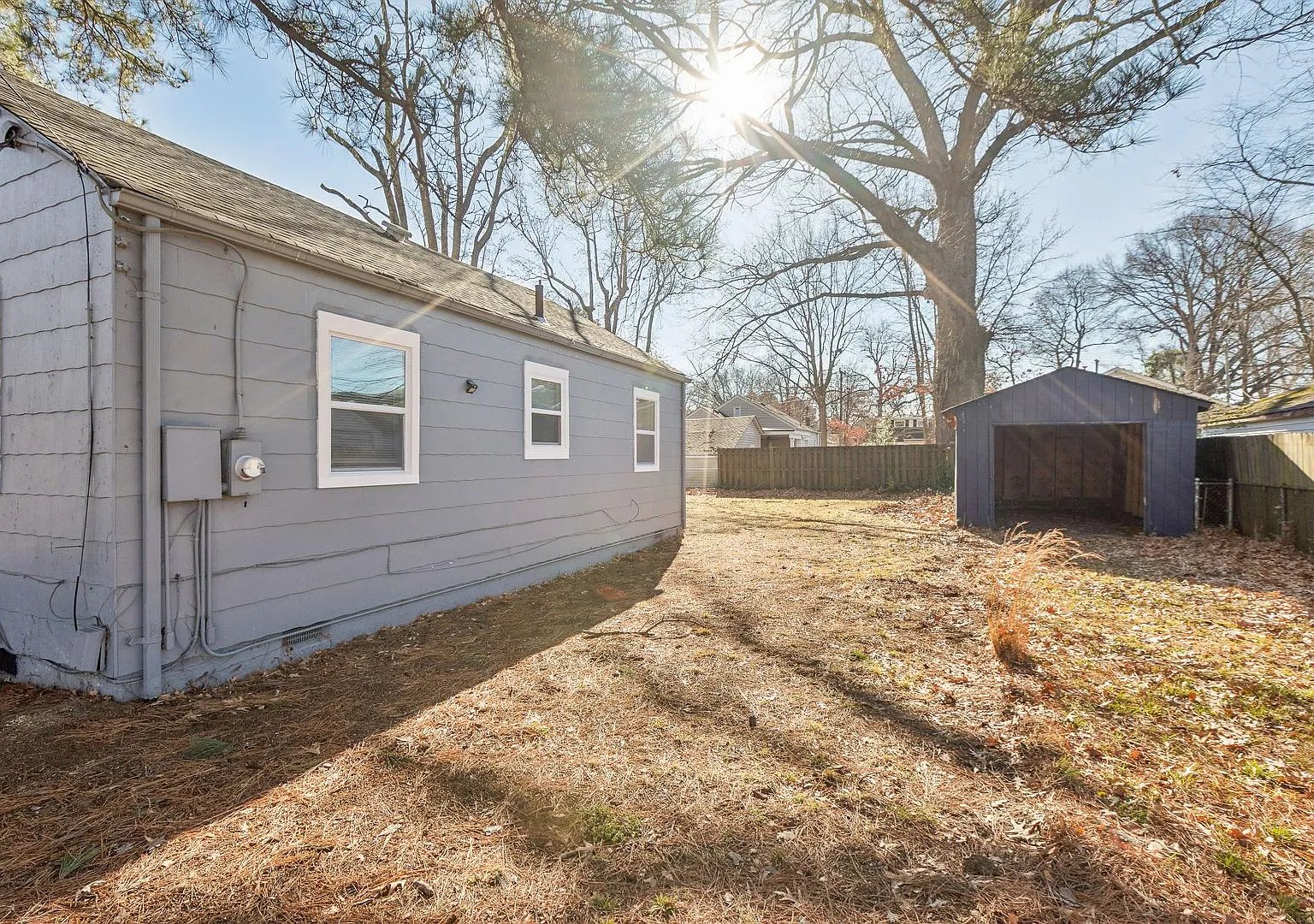 Newly renovated! Beautiful 2 bed, 1 bath home in historic Cradock. — Photo 3