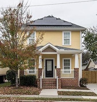 1st image of 707 E Martin St