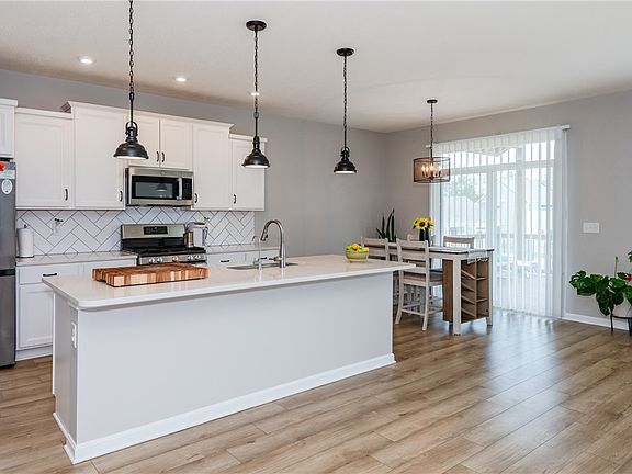4th image of 1830 Kingsbarn Ct