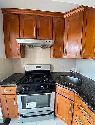 Rented by Houses of New York Realty LLC | media 4