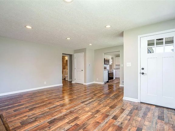 4th image of 1723 Harlan Rd