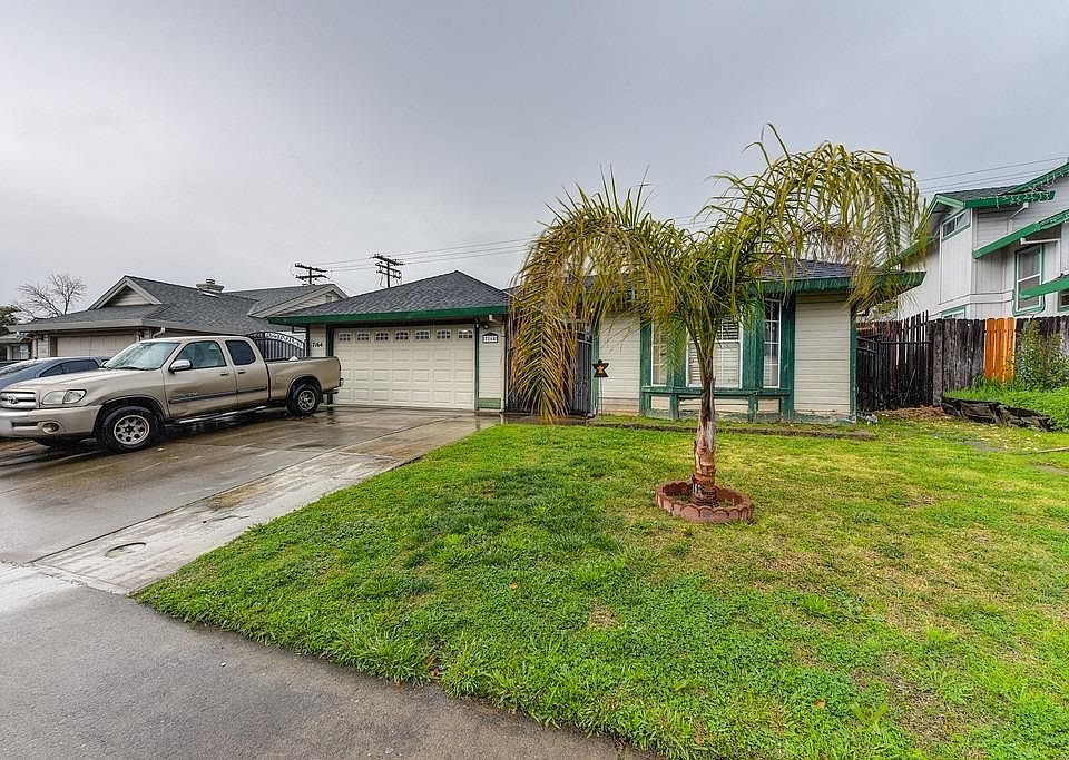 2nd image of 7164 Cloverleaf Way