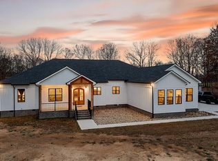 377 Margot Dr, Sparta, TN 38583