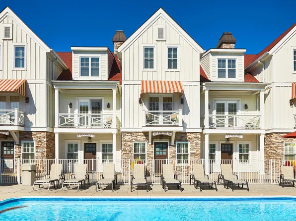 2061 Lake St, Holland, MI 49424