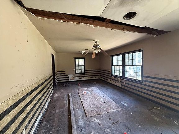 5th image of 3011 W Curry Dr