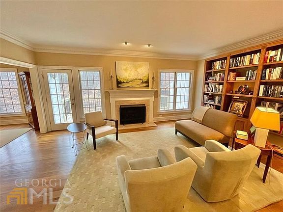 3rd image of 5636 River Oaks Pl